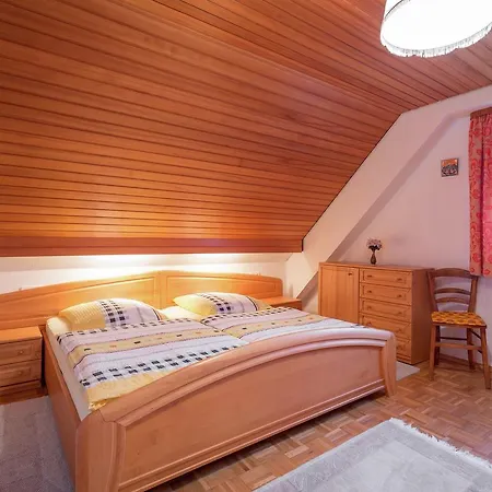Boutique Apartment In Eigeltingen With Large Garden Apartment *