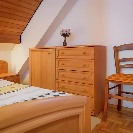 Boutique Apartment In Eigeltingen With Large Garden * Eigeltingen