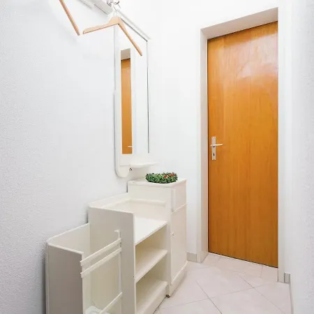 Boutique Apartment In Eigeltingen With Large Garden * Eigeltingen