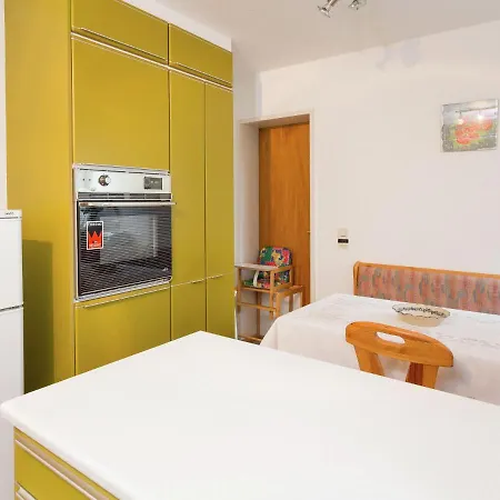 Boutique Apartment In Eigeltingen With Large Garden Apartment